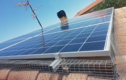 Impianto Fotovoltaico su villa con rete antiuccello - vista 1
